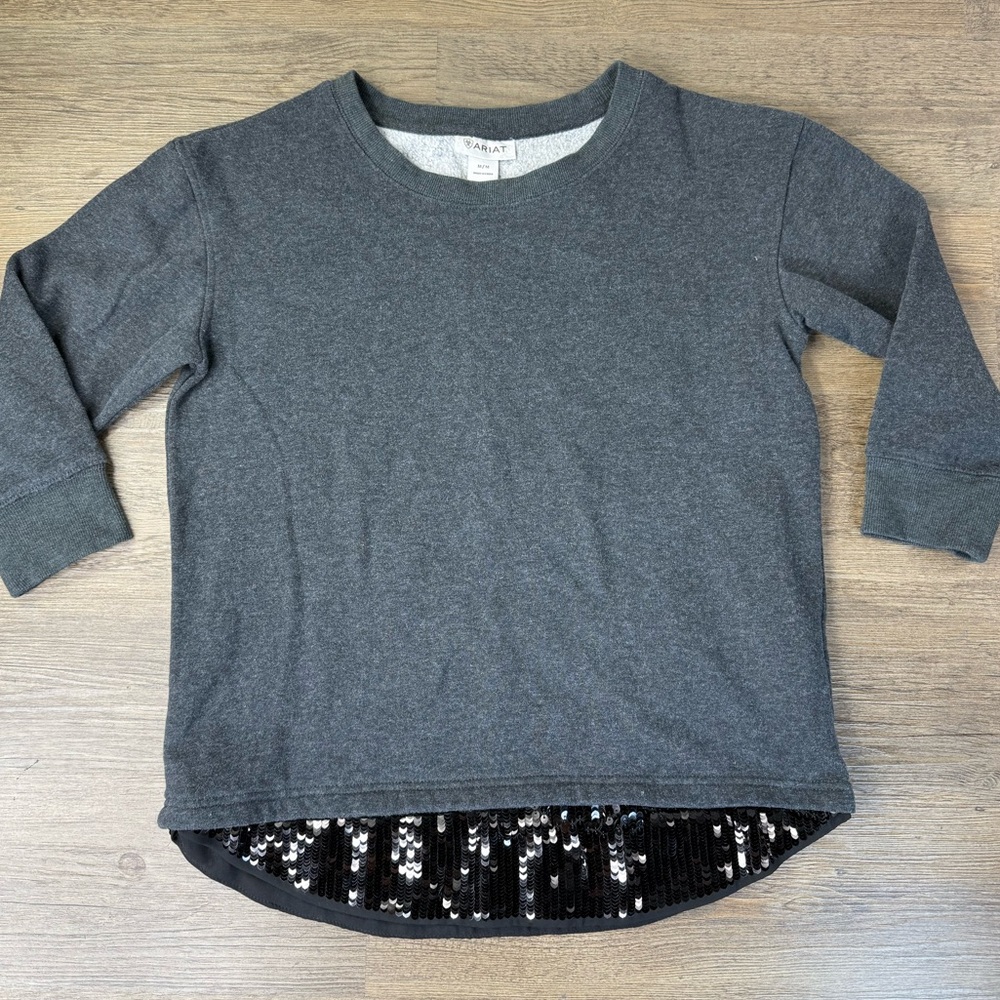 Ariat Women’s Charcoal Sweatshirt with Sequin Hem, size Medium